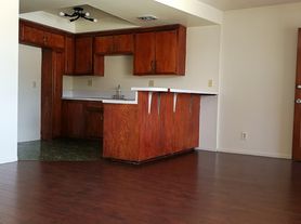 5910 Orange Ave, Long Beach, CA