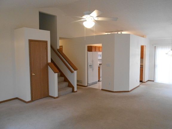 4th image of 2093 Brookbank Dr