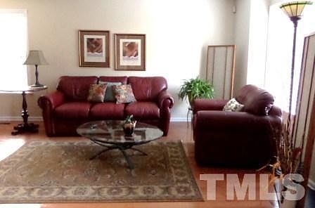 3rd image of 8 Ringwood Ct