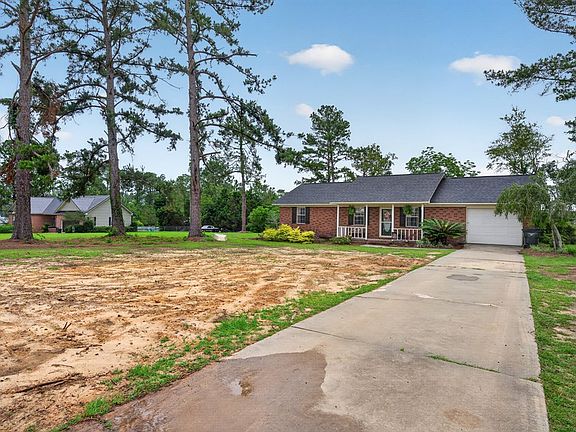 3rd image of 22 Rocky Meadow Ln