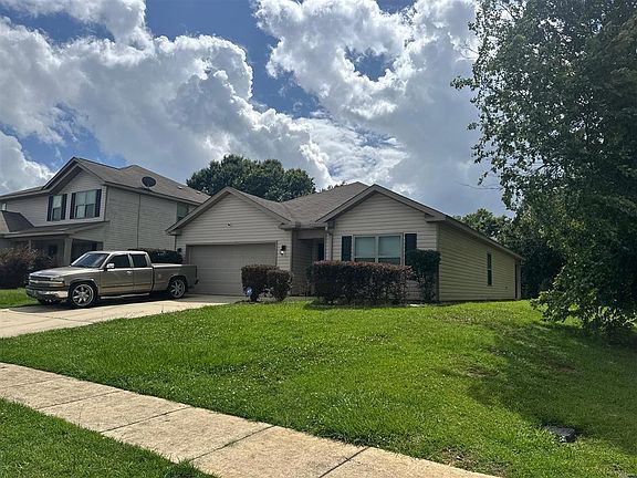 3rd image of 3846 Kendall Brook Dr