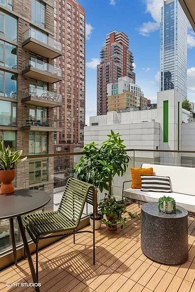1st image of 505-513 W 43rd St #8J