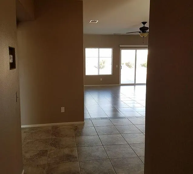 64032 Baylor Mountain Ct — Photo 7