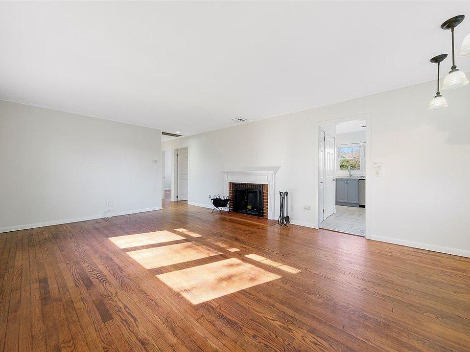 22 Quaker Hill Rd, Monroe, NY 10950 Zillow