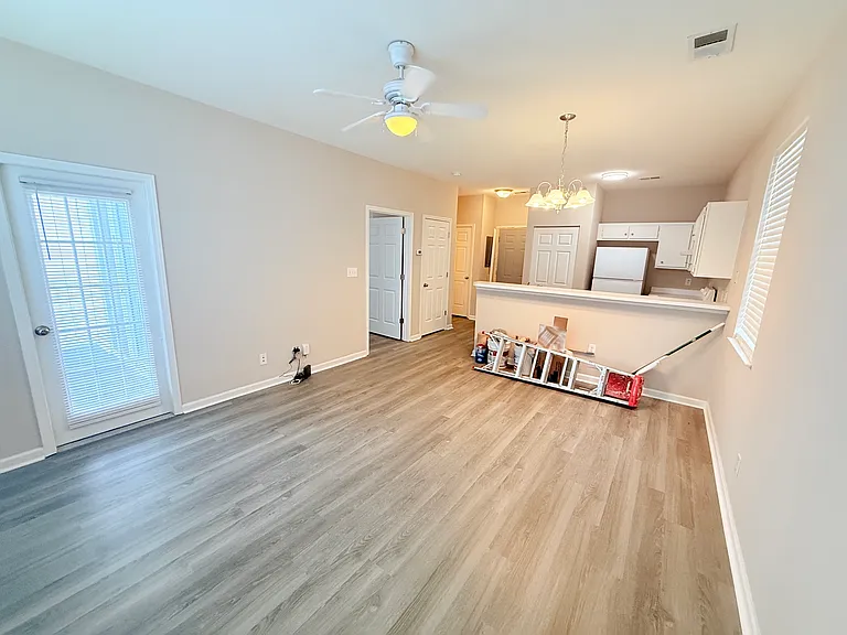 1306 River Oaks Dr #3F — Photo 9