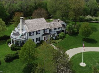 43 Joliet St, Oldwick, NJ 08858