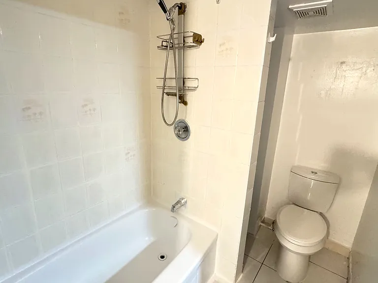 70 Aldergrove Dr #BASEMENT — Photo 8