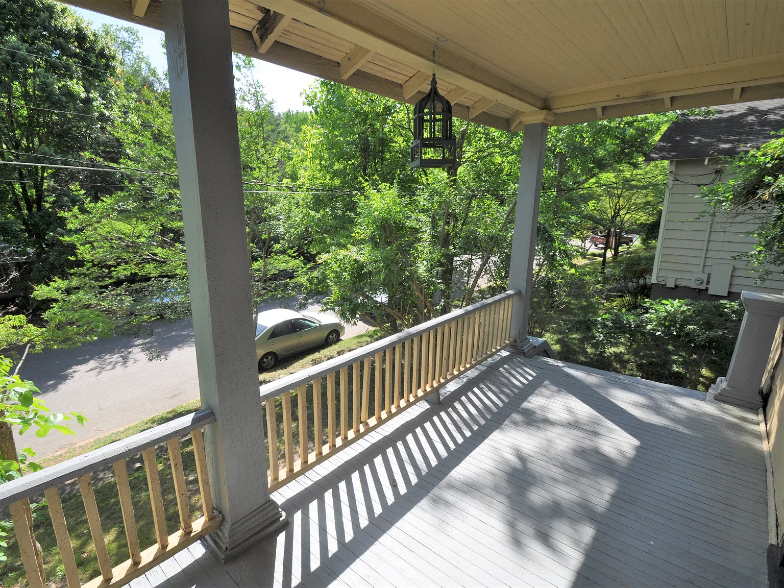 Affordable and Beautiful Boylan Heights Duplex Available — Photo 2
