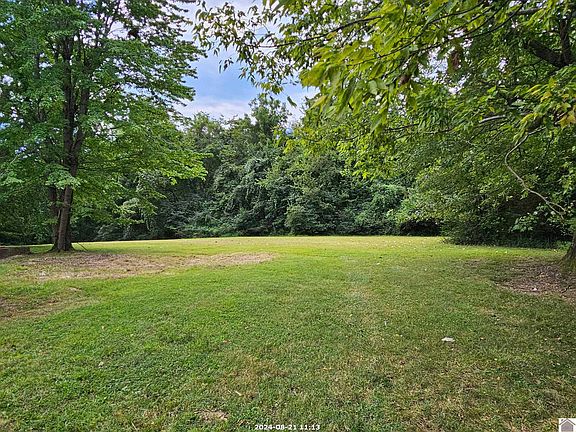 2nd image of 4010 Pecan Dr