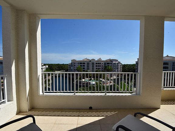 3rd image of 707 Crandon Blvd #Penthouse 8