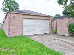 9203 Danforth Way, Houston, TX 77083