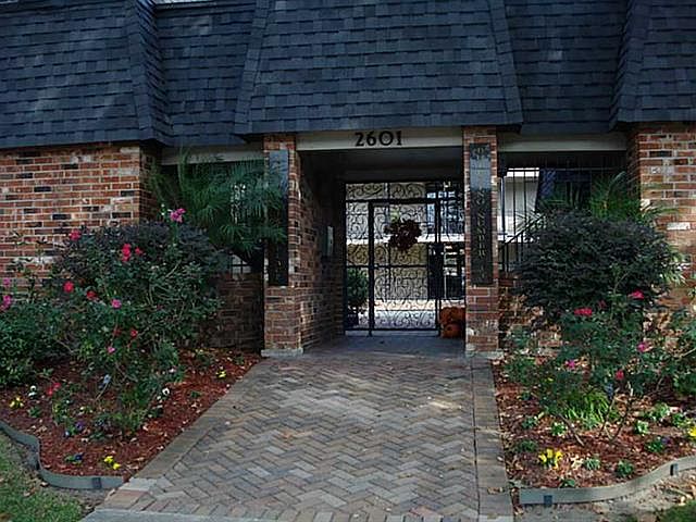 1st image of 2601 Metairie Lawn Dr #318