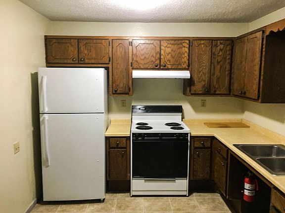 4th image of 606 11th St S APT 3