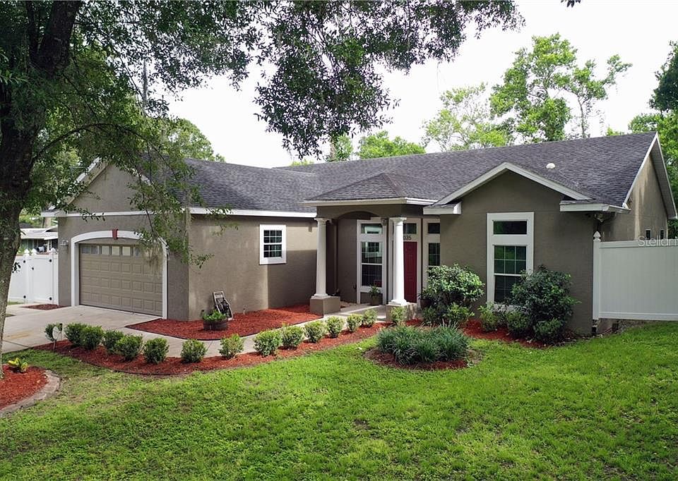 1st image of 22035 Carson Dr