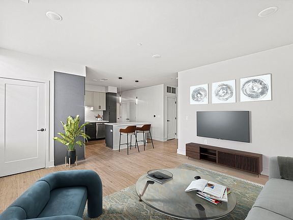 3rd image of 2105 Bond St #605