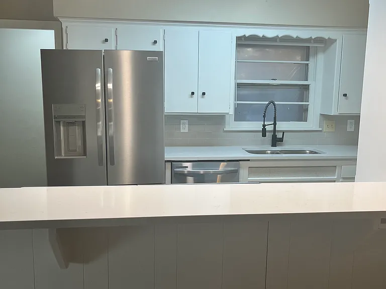 8038 E Watson Ln — Photo 5