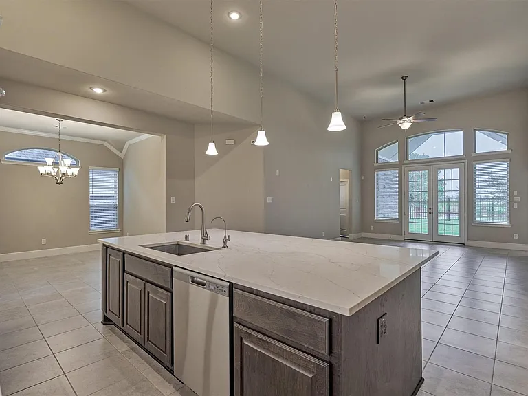 20911 Velvet Wing Dr — Photo 28