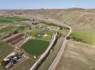 11483 Hill Rd, Payette, ID 83661