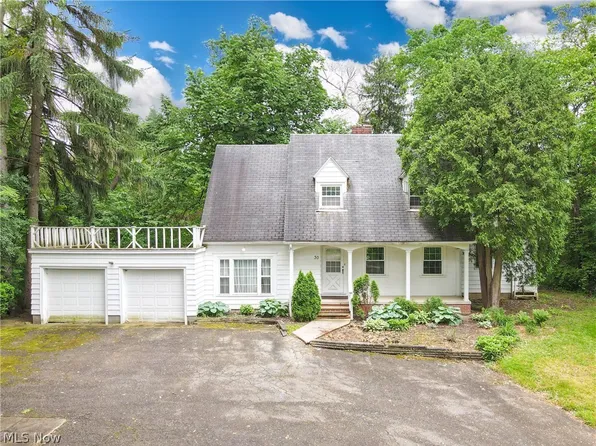 30 Wolcott Rd, Akron, OH 44313