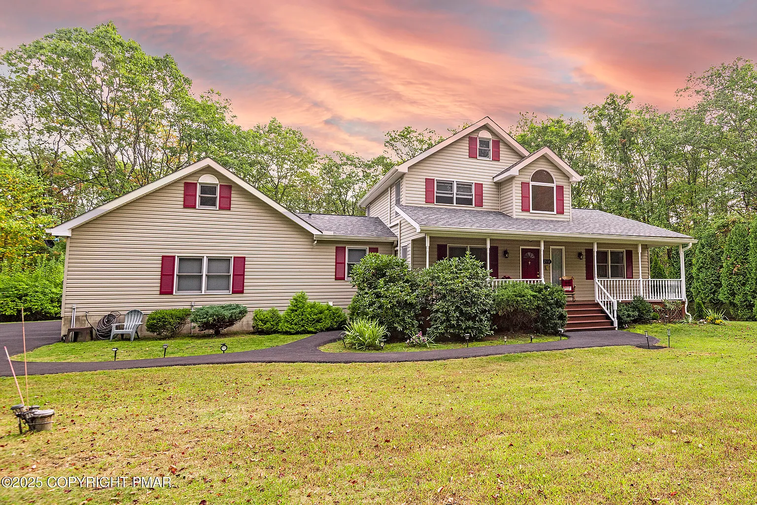 218 Evergreen Ct photo 1