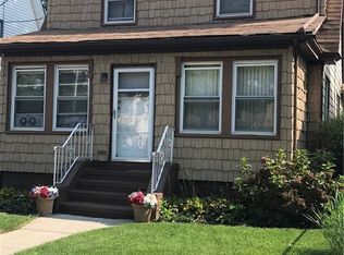 104-43 211th St, Queens Village, NY 11429