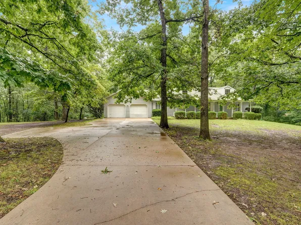 206 Kevin Circle, Mt Vernon, MO 65712