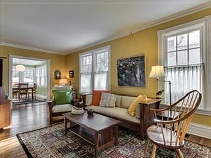 4th image of 230 Catalpa Pl