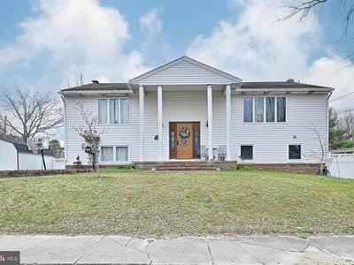 16 Central Ave, Mays Landing, NJ, 08330
