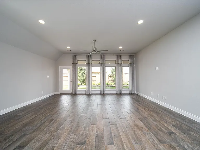 8703 Azalea Crossing Ct — Photo 13