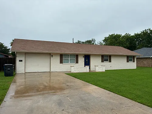 256 Glenbrook Dr Photo 1