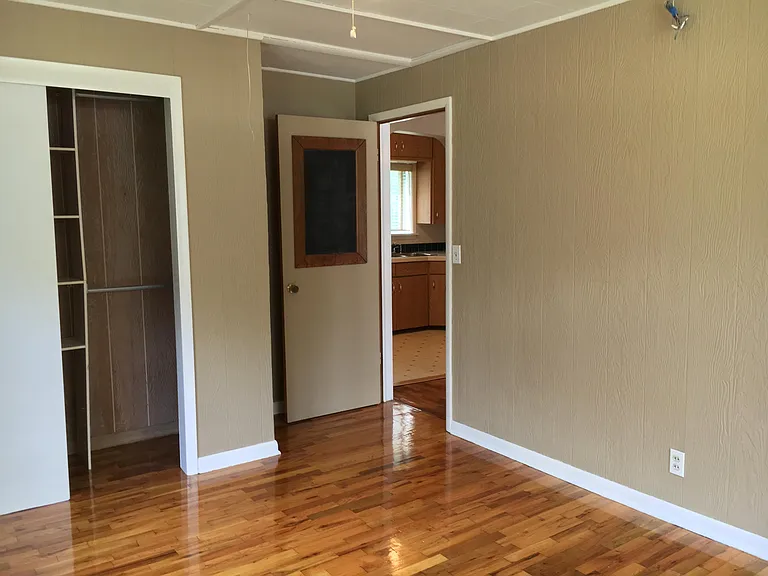1610 E Cairo St — Photo 12