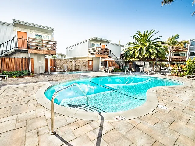 Oceanview — Photo 14