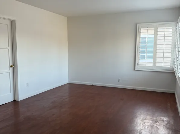 3244 Centralia St, Lakewood, CA 90712