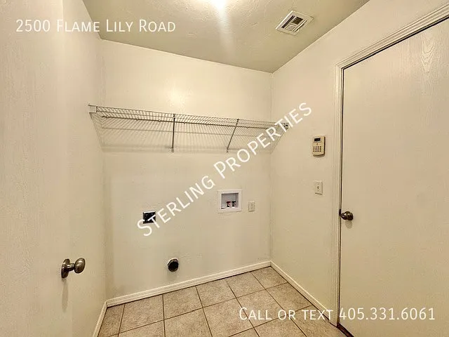 2500 Flame Lily Rd — Photo 22