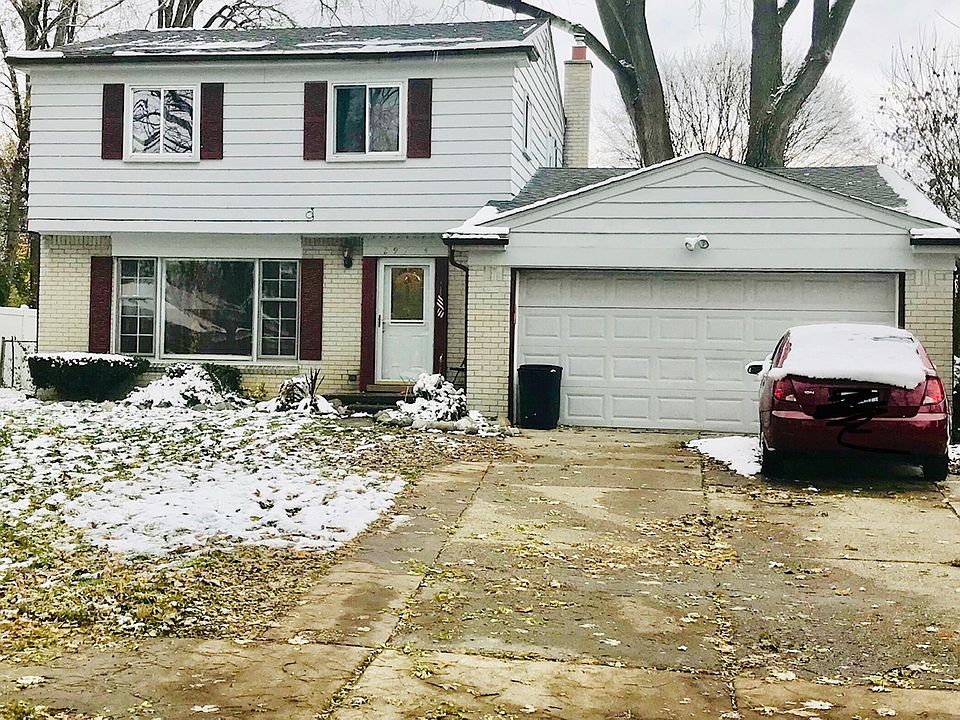 1st image of 29714 Somerset Dr