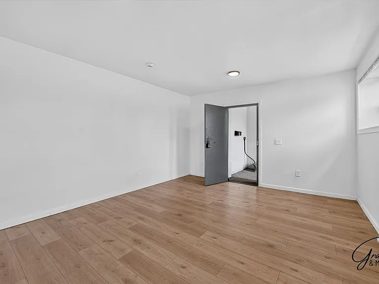 12932 Greiner St — Photo 6