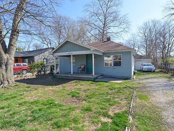 3rd image of 1313 S Riley Ave