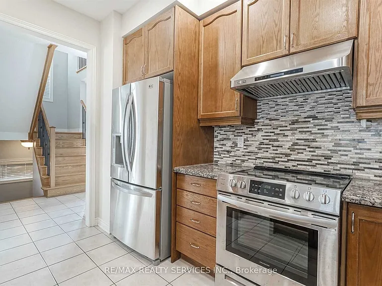 3 Coolwater Dr — Photo 7
