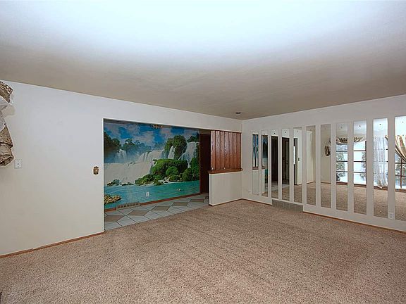 4th image of 2515 17th Ave