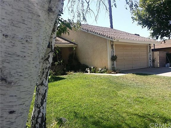 3rd image of 1526 S Azalea Ave