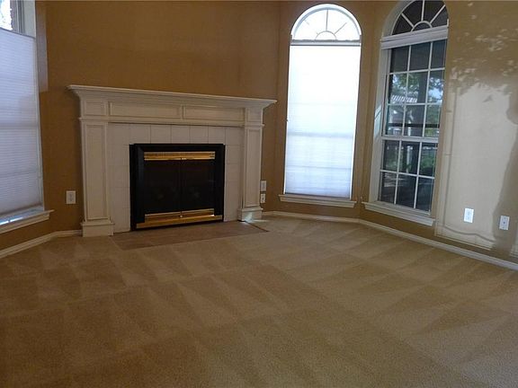3rd image of 7992 Squire Ln