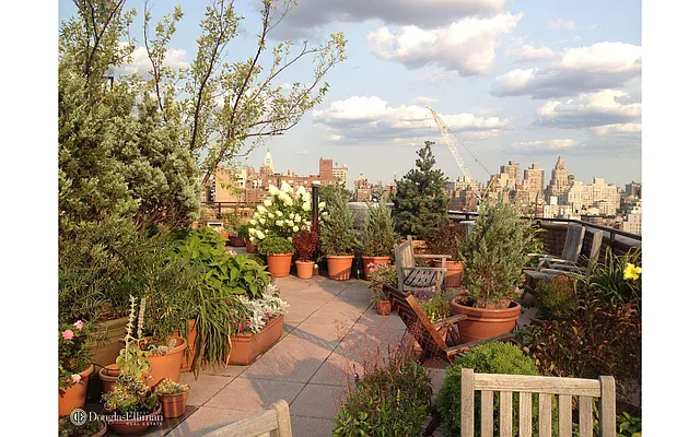 Sold by Douglas Elliman | media 14