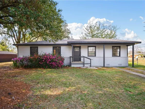 809 James St, Saraland, AL 36571