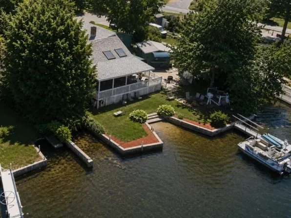 107 Shore Drive, Salem, NH 03079