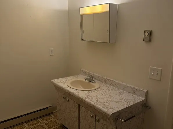 205 Brayton, Warwick, RI 02920