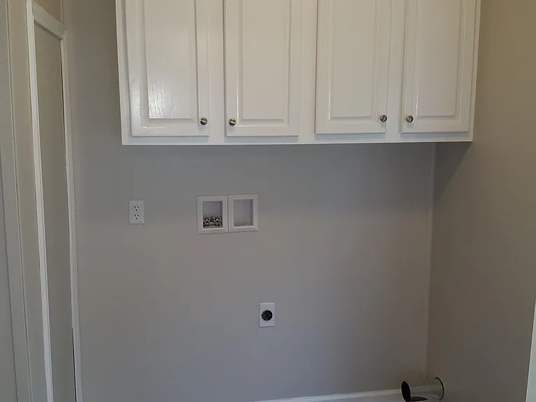 1340 Belfield Rd — Photo 12