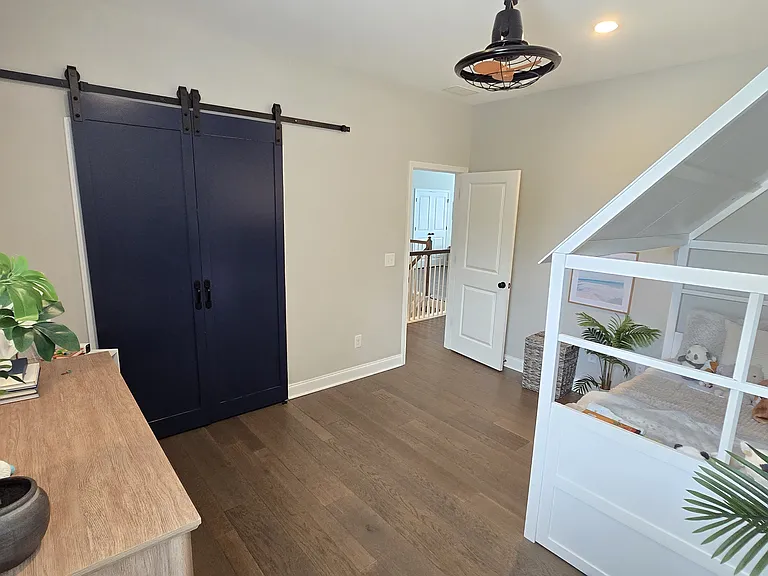 2207 Dewees Creek Dr — Photo 26