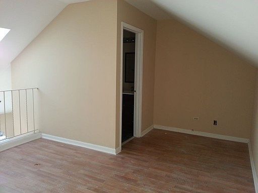 4th image of 1543 N Gatewood Ave #1