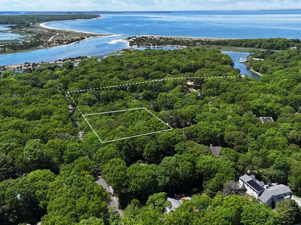 17 Harbor View Ln, East Hampton, NY 11937