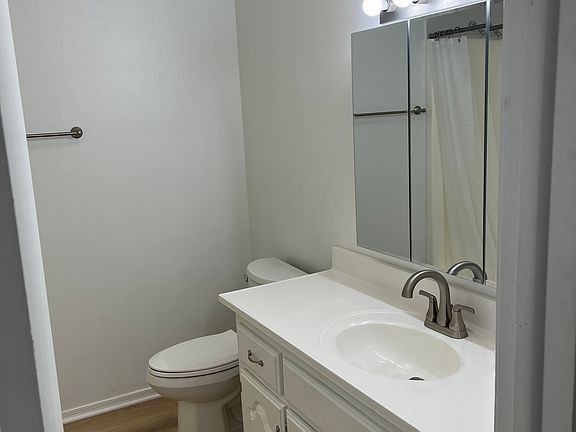 4th image of 2602 S Stilwell St